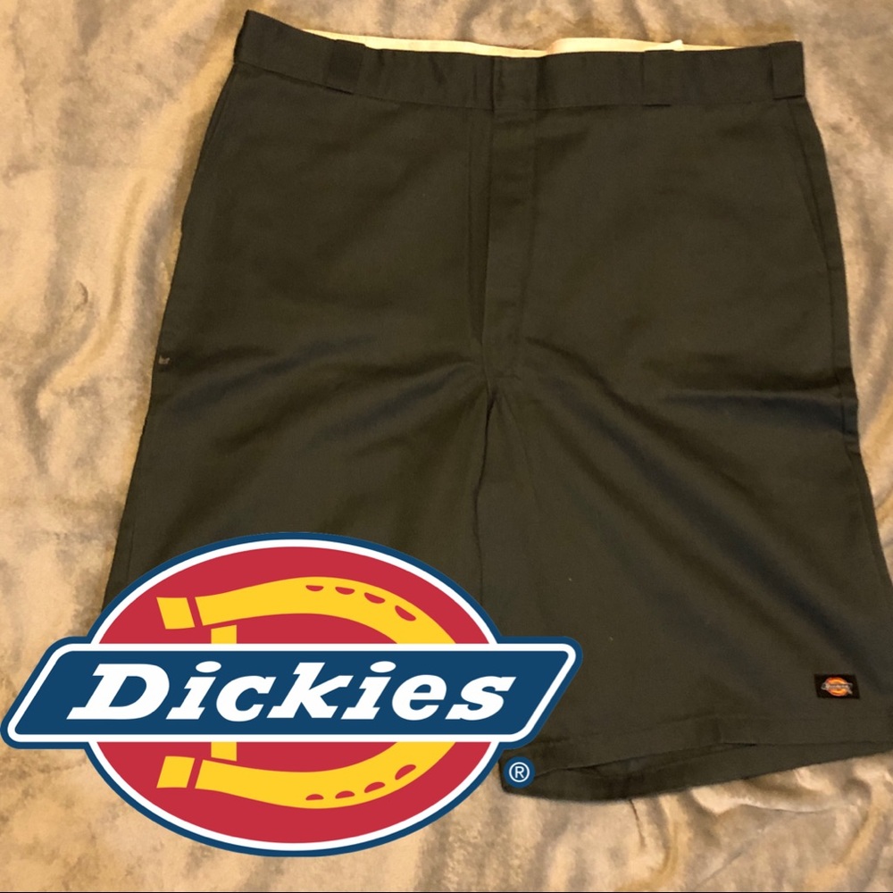 Dickies Men's Big & Tall 13" Loose Fit Twill Cargo